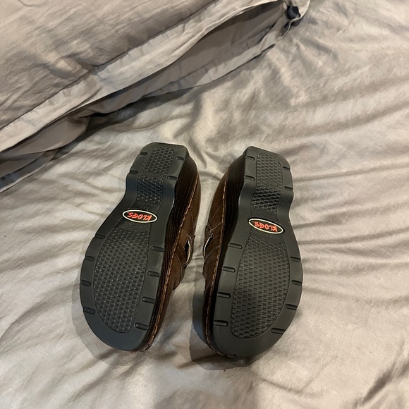 Mary Janes - Picture 3 of 4